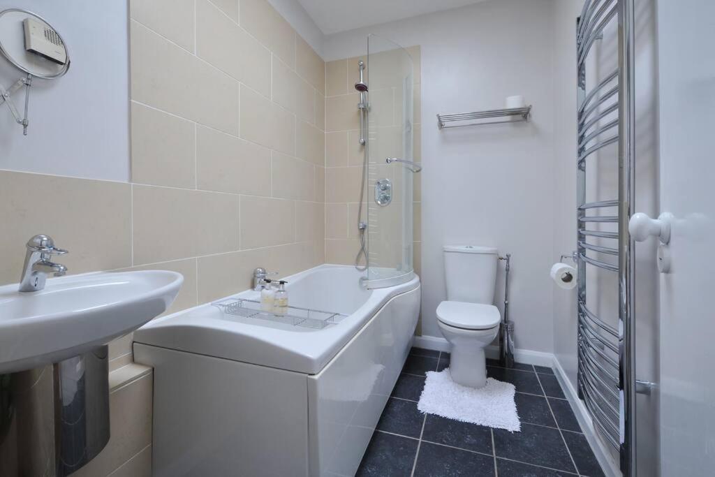 Spacious Apartment Central Bath Ngoại thất bức ảnh